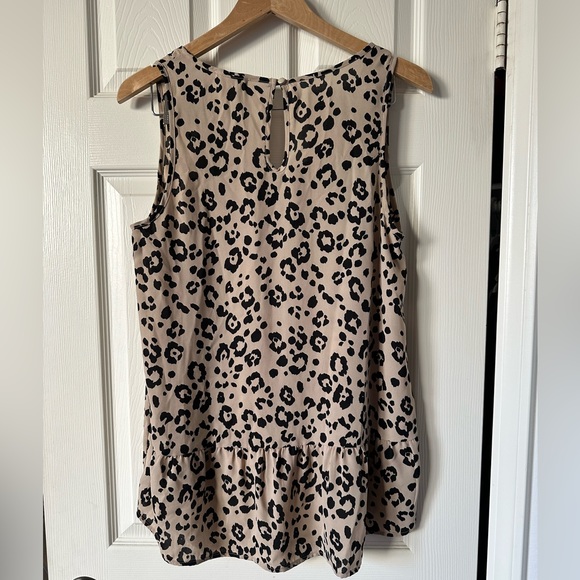 Pleione Animal Print High/Low Flowy Tank Top Size Medium - Picture 5 of 16